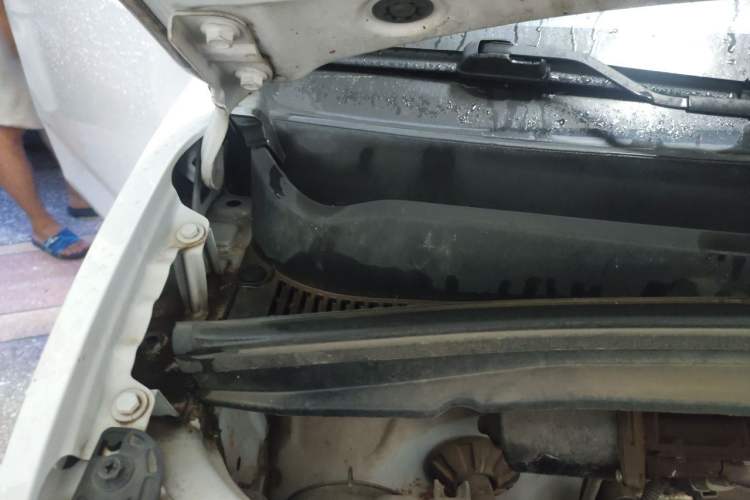 Used Wuling Hongguang MINIEV 2021 Macaron Fashion Edition Lithium-Ion Battery Engine Bay Right