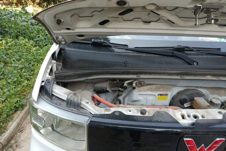 Used Wuling Hongguang MINIEV 2021 Macaron Fashion Model Lithium Iron Phosphate Engine Bay Right