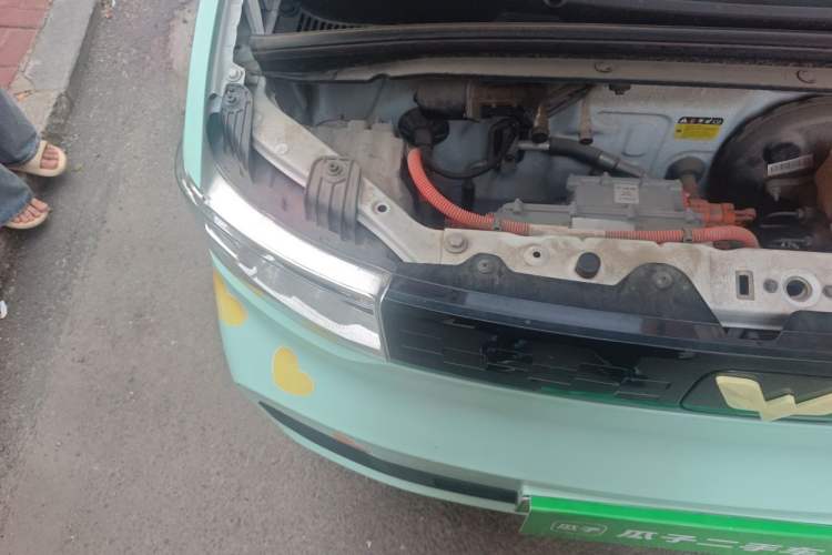 Used Wuling Hongguang MINIEV 2021 Macaron Fashion Edition Lithium-Ion Battery Engine Bay Right