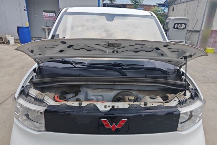 Used Wuling Hongguang MINIEV 2021 Macaron Fashion Edition Lithium-Ion Battery Engine Bay