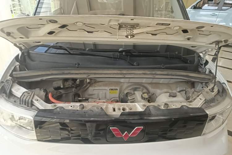 Used Wuling Hongguang MINIEV 2021 Macaron Fashion Edition Lithium-Ion Battery Engine Bay