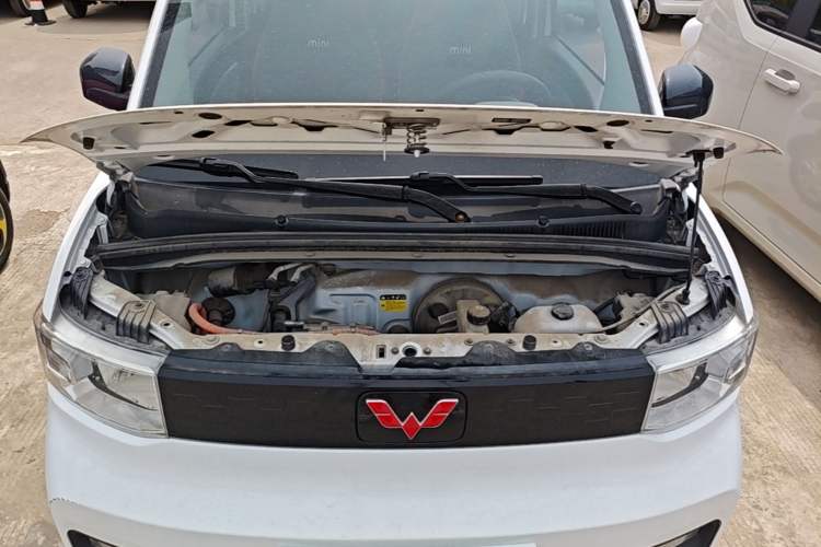 Used Wuling Hongguang MINIEV 2021 Macaron Fashion Edition Lithium-Ion Battery Engine Bay