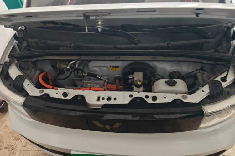 Used Wuling Hongguang MINIEV 2021 Macaron Premium Model – Lithium-NMC Engine Bay
