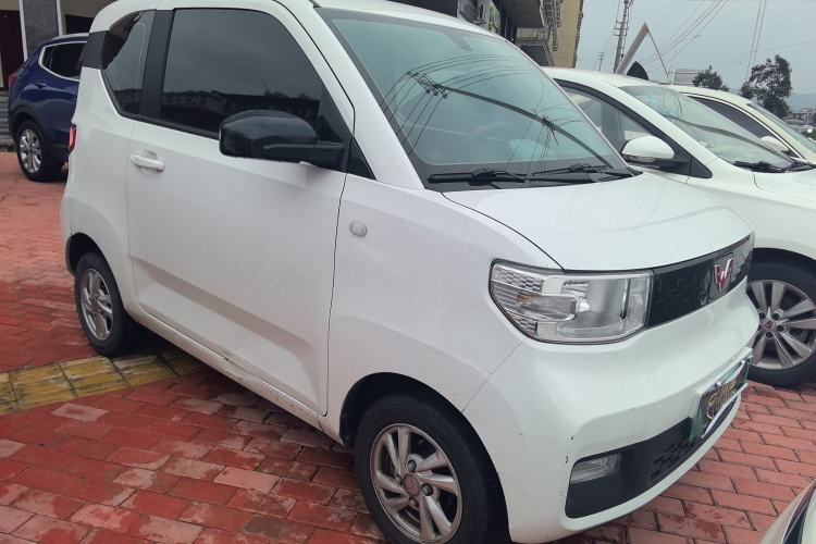 Used Wuling Hongguang MINIEV 2021 Macaron Sandwich Model 120 km Lithium Iron Phosphate Exterior 1