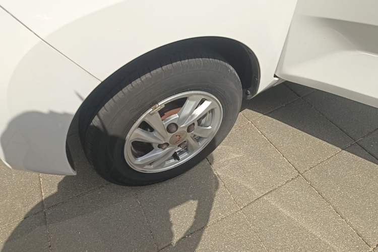 Used Wuling Hongguang MINIEV 2021 Macaron Fashion Edition Lithium-Ion Battery Exterior 4