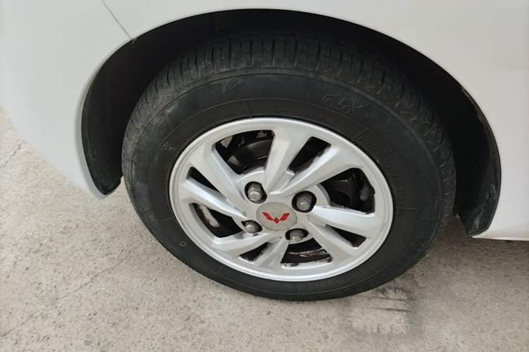 Used Wuling Hongguang MINIEV 2021 Macaron Premium Model – Lithium-NMC Exterior 4
