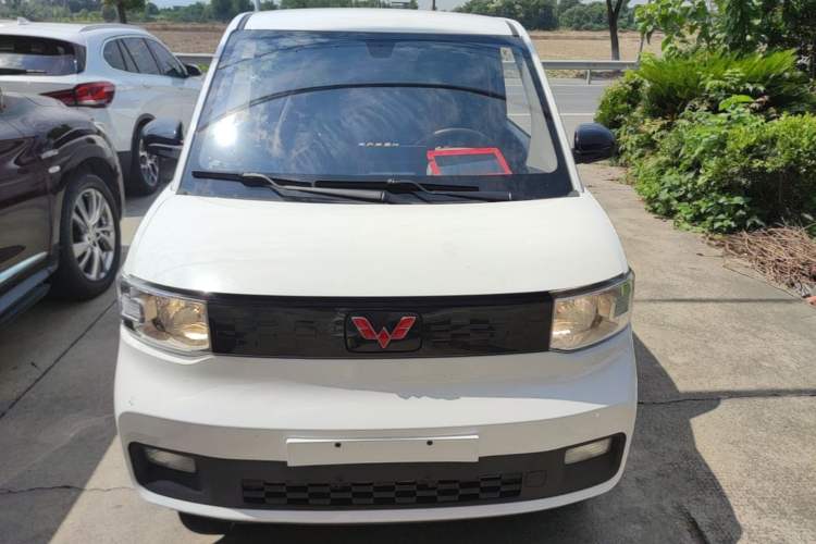 Used Wuling Hongguang MINIEV 2021 Macaron Sandwich Model 120 km Lithium NMC Front