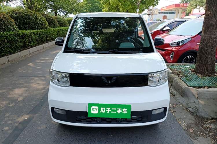 Used Wuling Hongguang MINIEV 2021 Macaron Fashion Model Lithium Iron Phosphate Front