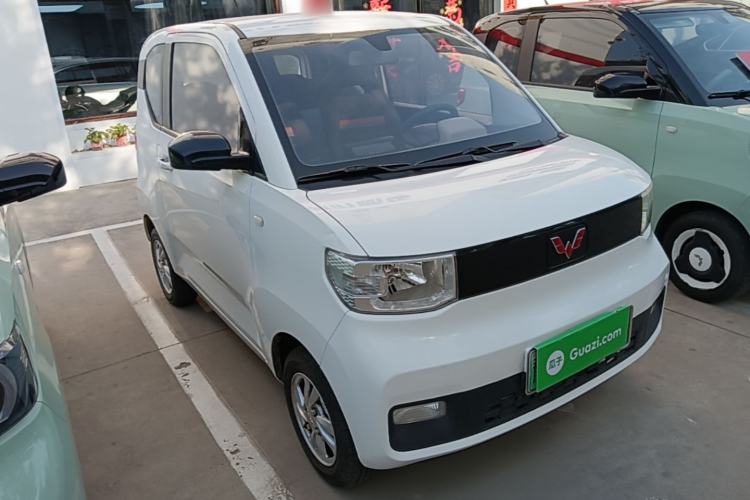 Used Wuling Hongguang MINIEV 2021 Macaron Fashion Model Lithium Iron Phosphate Front Right 45 Deg