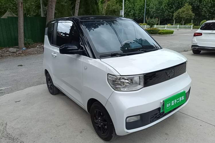 Used Wuling Hongguang MINIEV 2021 Macaron Fashion Model Lithium Iron Phosphate Front Right 45 Deg