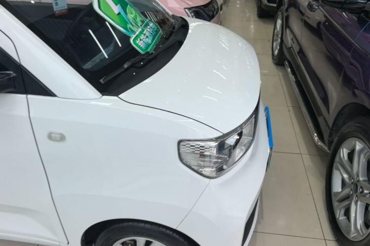 Used Wuling Hongguang MINIEV 2021 Macaron Fashion Model Lithium Iron Phosphate Front Right 45 Deg