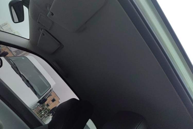 Used Wuling Hongguang MINIEV 2021 Macaron Fashion Edition Lithium-Ion Battery Headliner