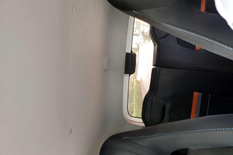 Used Wuling Hongguang MINIEV 2021 Macaron Fashion Model Lithium Iron Phosphate Headliner