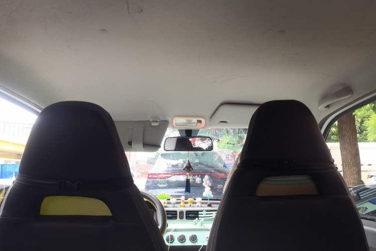 Used Wuling Hongguang MINIEV 2021 Macaron Premium Model – Lithium Iron Phosphate Headliner