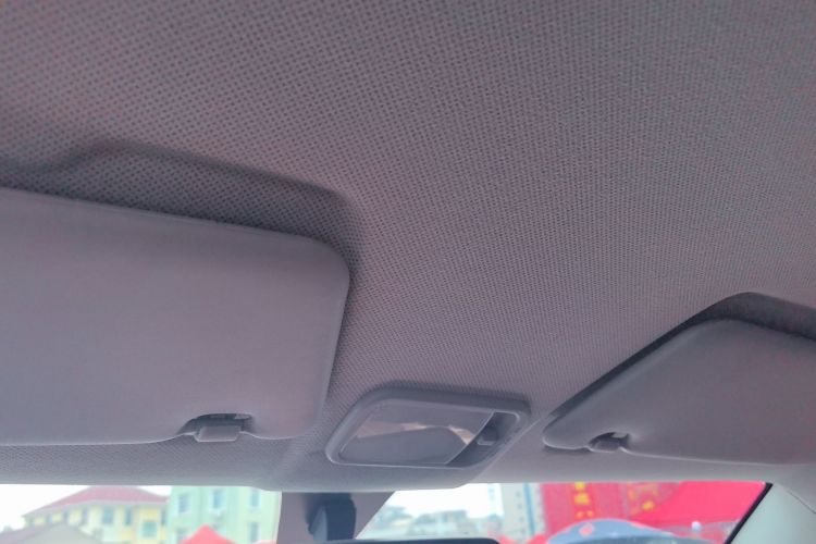 Used Wuling Hongguang MINIEV 2021 Macaron Sandwich Model 120 km Lithium Iron Phosphate Headliner