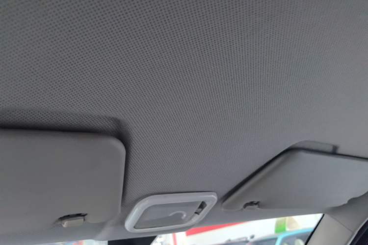 Used Wuling Hongguang MINIEV 2021 Macaron Premium Model – Lithium Iron Phosphate Headliner