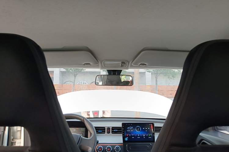 Used Wuling Hongguang MINIEV 2021 Macaron Fashion Model Lithium Iron Phosphate Headliner
