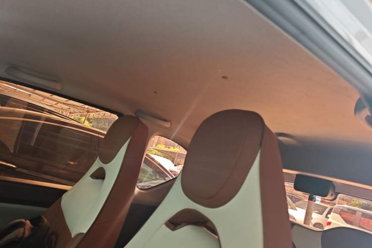 Used Wuling Hongguang MINIEV 2021 Macaron Fashion Model Lithium Iron Phosphate Headliner