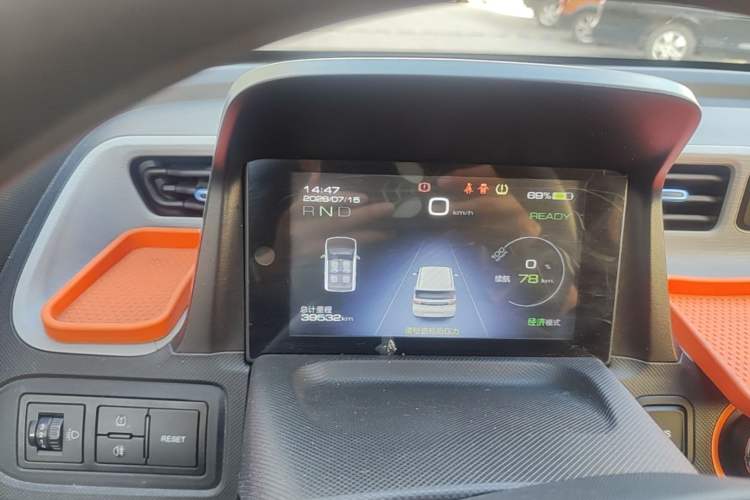 Used Wuling Hongguang MINIEV 2021 Macaron Fashion Edition Lithium-Ion Battery Instrument Cluster
