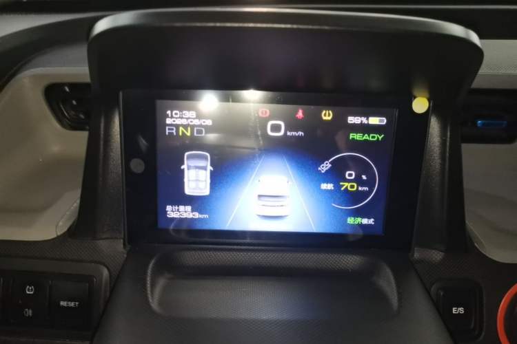Used Wuling Hongguang MINIEV 2021 Macaron Fashion Model Lithium Iron Phosphate Instrument Cluster