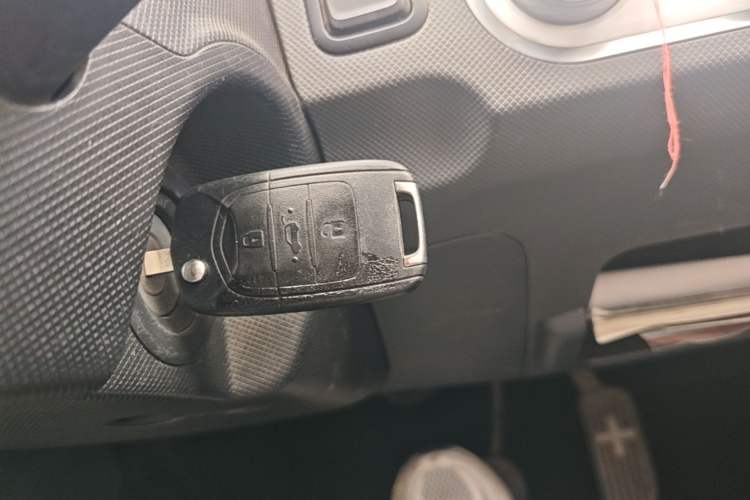 Used Wuling Hongguang MINIEV 2021 Macaron Fashion Edition Lithium-Ion Battery Interior 1