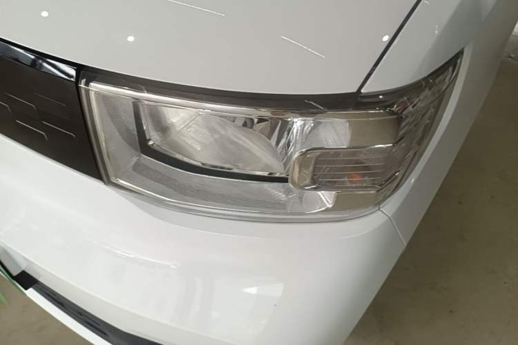 Used Wuling Hongguang MINIEV 2021 Macaron Fashion Model Lithium Iron Phosphate Left Front Headlight