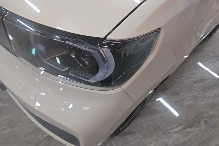 Used Wuling Hongguang MINIEV 2021 Macaron Premium Model – Lithium Iron Phosphate Left Front Headlight