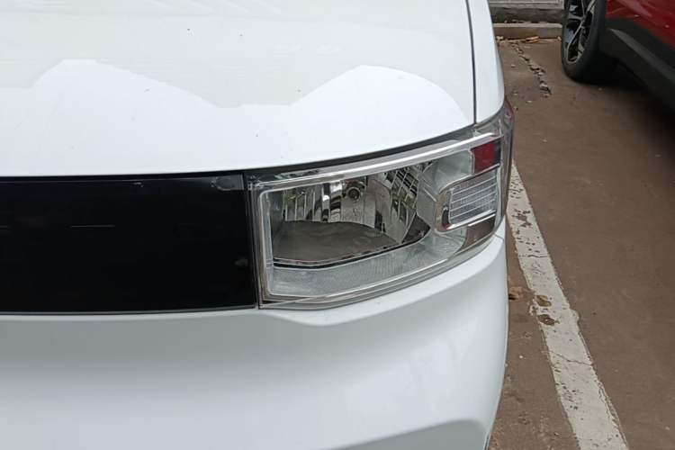 Used Wuling Hongguang MINIEV 2021 Macaron Fashion Edition Lithium-Ion Battery Left Front Headlight