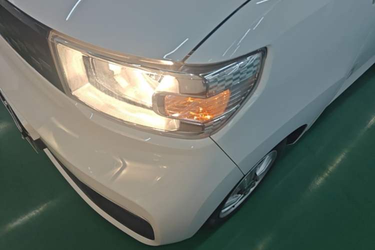 Used Wuling Hongguang MINIEV 2021 Macaron Premium Model – Lithium Iron Phosphate Left Front Headlight