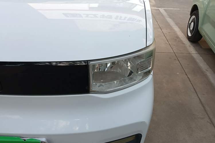 Used Wuling Hongguang MINIEV 2021 Macaron Fashion Model Lithium Iron Phosphate Left Front Headlight