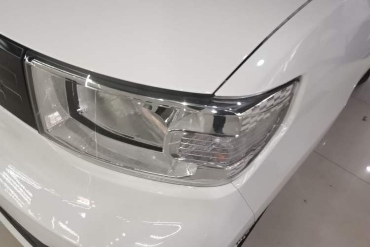 Used Wuling Hongguang MINIEV 2021 Macaron Fashion Model Lithium Iron Phosphate Left Front Headlight