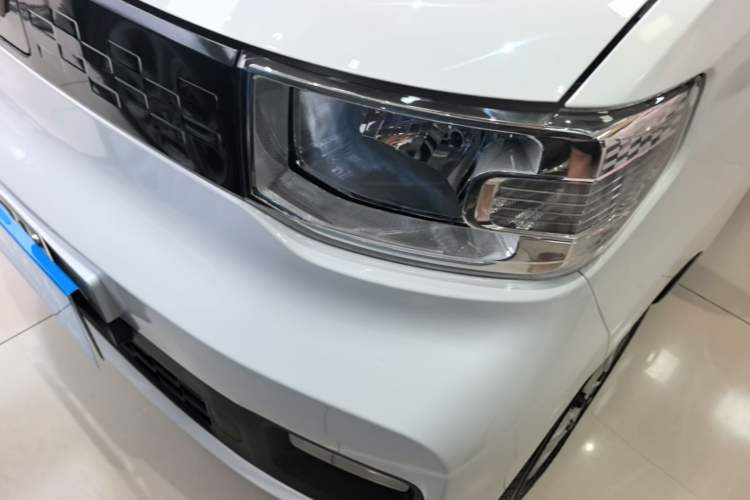 Used Wuling Hongguang MINIEV 2021 Macaron Fashion Model Lithium Iron Phosphate Left Front Headlight