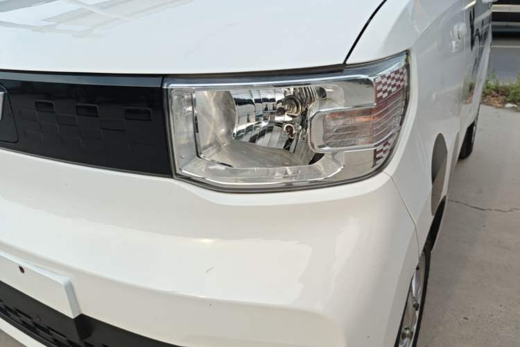 Used Wuling Hongguang MINIEV 2021 Macaron Fashion Model Lithium Iron Phosphate Left Front Headlight