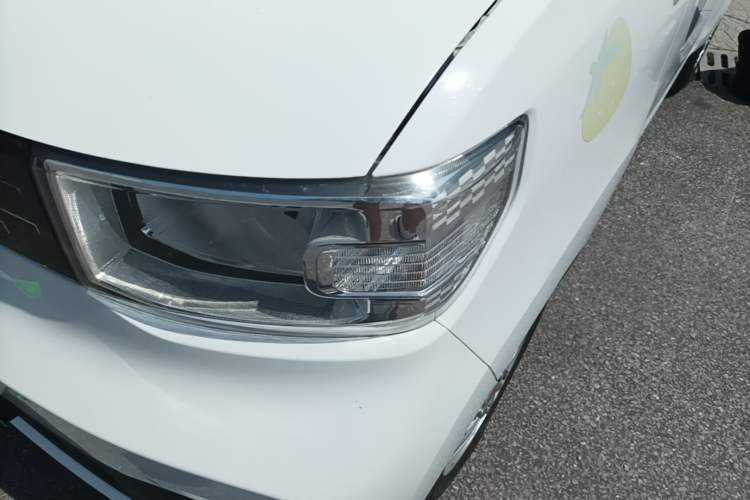 Used Wuling Hongguang MINIEV 2021 Macaron Sandwich Model 170 km Lithium Iron Phosphate Left Front Headlight