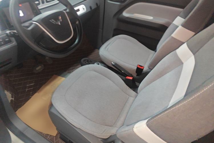Used Wuling Hongguang MINIEV 2021 Macaron Premium Model – Lithium Iron Phosphate Left Front Seat