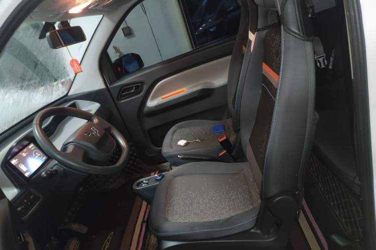 Used Wuling Hongguang MINIEV 2021 Macaron Fashion Edition Lithium-Ion Battery Left Front Seat