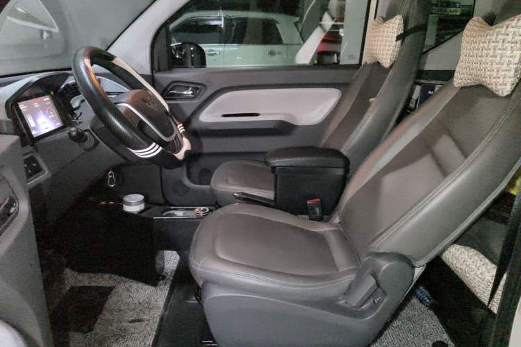 Used Wuling Hongguang MINIEV 2021 Macaron Premium Model – Lithium Iron Phosphate Left Front Seat