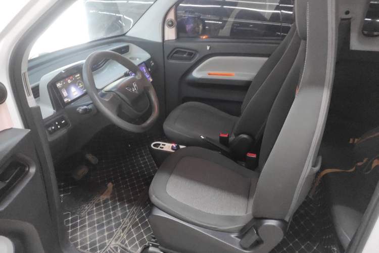 Used Wuling Hongguang MINIEV 2021 Macaron Premium Model – Lithium Iron Phosphate Left Front Seat