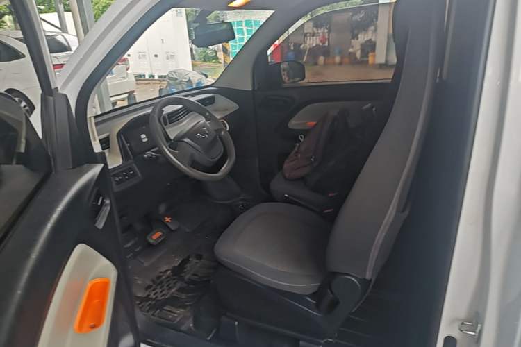 Used Wuling Hongguang MINIEV 2021 Macaron Fashion Edition Lithium-Ion Battery Left Front Seat