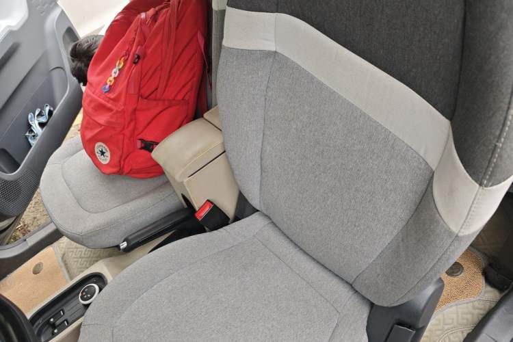 Used Wuling Hongguang MINIEV 2021 Macaron Premium Model – Lithium-NMC Left Front Seat