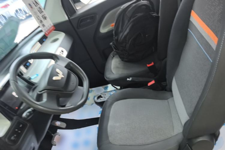 Used Wuling Hongguang MINIEV 2021 Macaron Fashion Model Lithium Iron Phosphate Left Front Seat