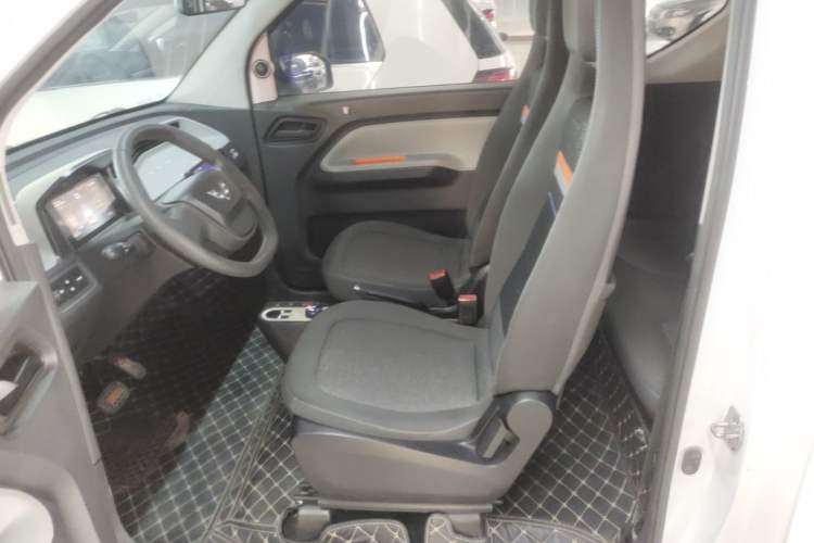 Used Wuling Hongguang MINIEV 2021 Macaron Premium Model – Lithium Iron Phosphate Left Front Seat