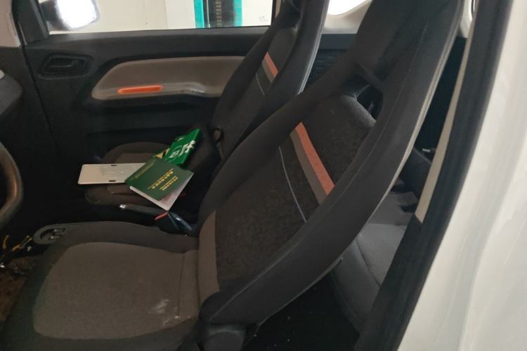Used Wuling Hongguang MINIEV 2021 Macaron Premium Model – Lithium-NMC Left Front Seat