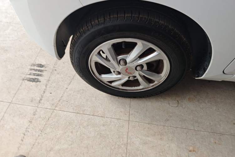 Used Wuling Hongguang MINIEV 2021 Macaron Premium Model – Lithium Iron Phosphate Left Front Wheel Hub