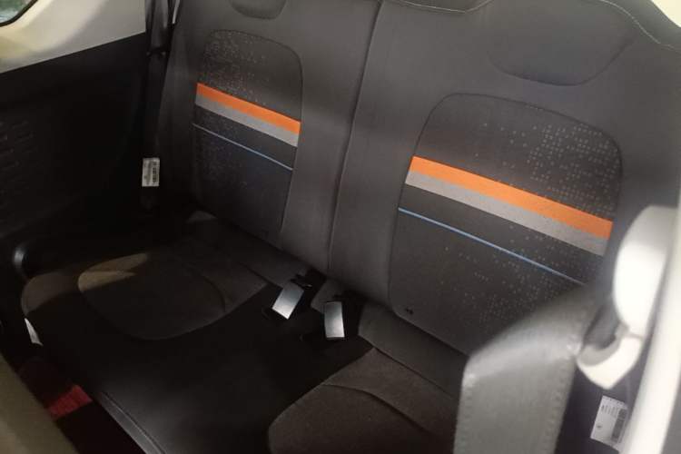 Used Wuling Hongguang MINIEV 2021 Macaron Fashion Model Lithium Iron Phosphate Left Rear Seat