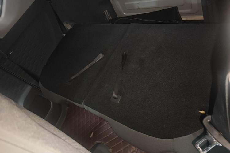 Used Wuling Hongguang MINIEV 2021 Macaron Premium Model – Lithium Iron Phosphate Left Rear Seat