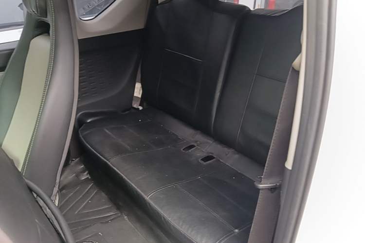 Used Wuling Hongguang MINIEV 2021 Macaron Fashion Edition Lithium-Ion Battery Left Rear Seat