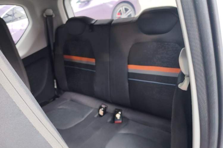 Used Wuling Hongguang MINIEV 2021 Macaron Fashion Model Lithium Iron Phosphate Left Rear Seat