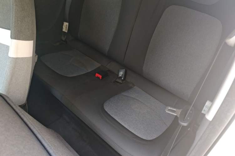 Used Wuling Hongguang MINIEV 2021 Macaron Fashion Edition Lithium-Ion Battery Left Rear Seat