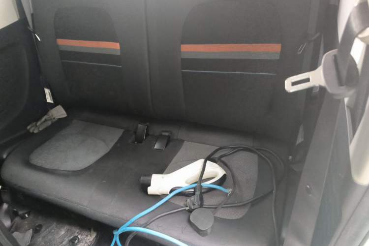 Used Wuling Hongguang MINIEV 2021 Macaron Premium Model – Lithium-NMC Left Rear Seat